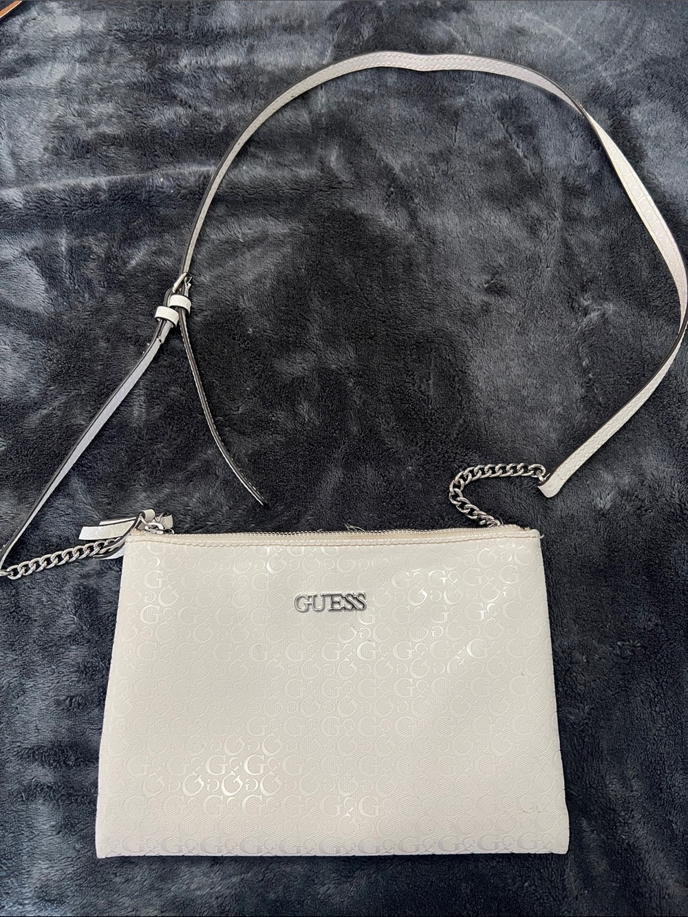 GUESS White Chain-Strap Crossbody Bag